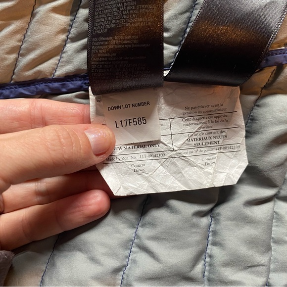 Marmot Women’s Down Jacket Size Medium - Picture 9 of 9